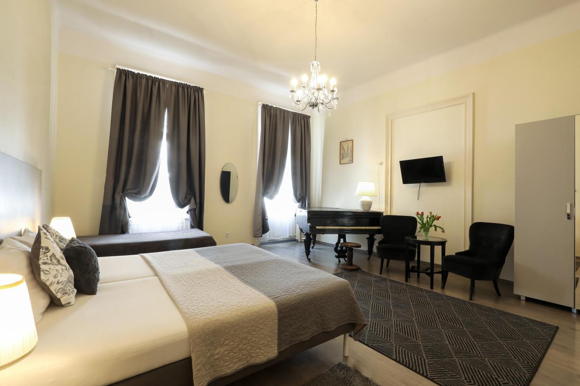 Ozone Private Rooms Budapest Exterior photo