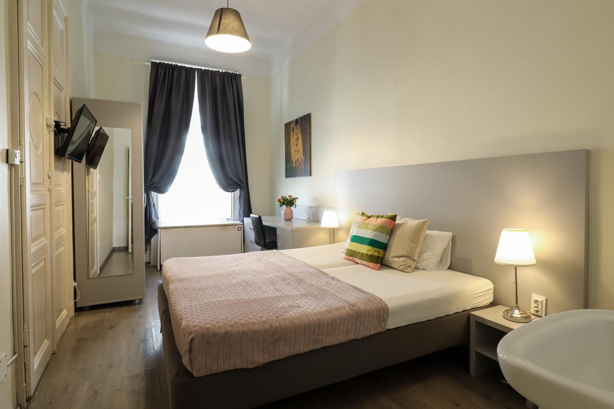 Ozone Private Rooms Budapest Exterior photo