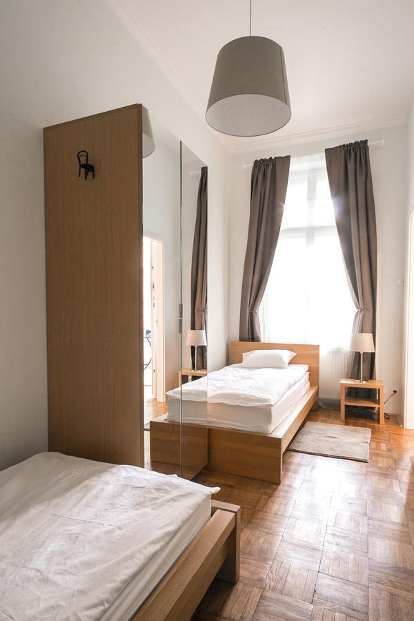 Ozone Private Rooms Budapest Exterior photo