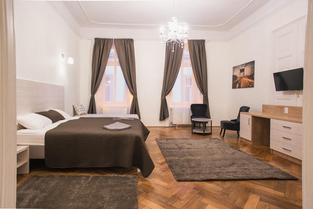 Ozone Private Rooms Budapest Exterior photo
